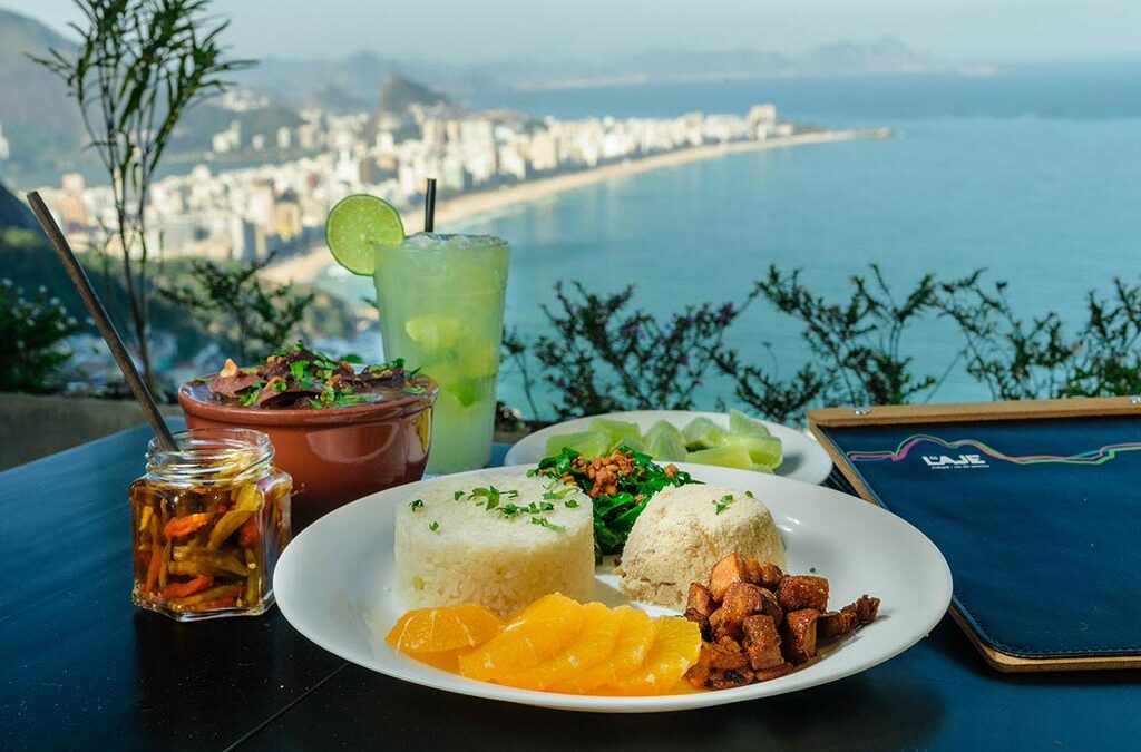 O Bar da Laje é um dos 5 bares cariocas a servirem feijoada citados pela Veja Rio